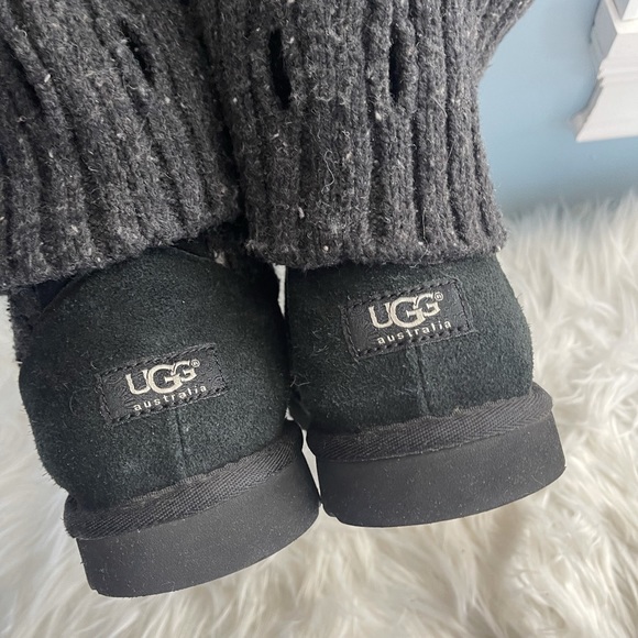 UGG CAMBRIDGE BLACK KNOT BOOTS SIZE 9 - Picture 4 of 8